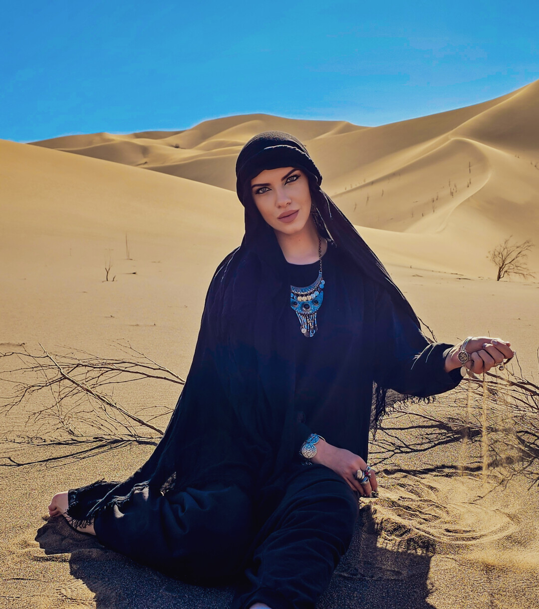 София Ангели