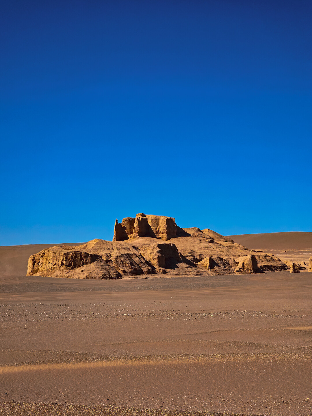 Калюты — природные образования, характерные для пустыни Лут