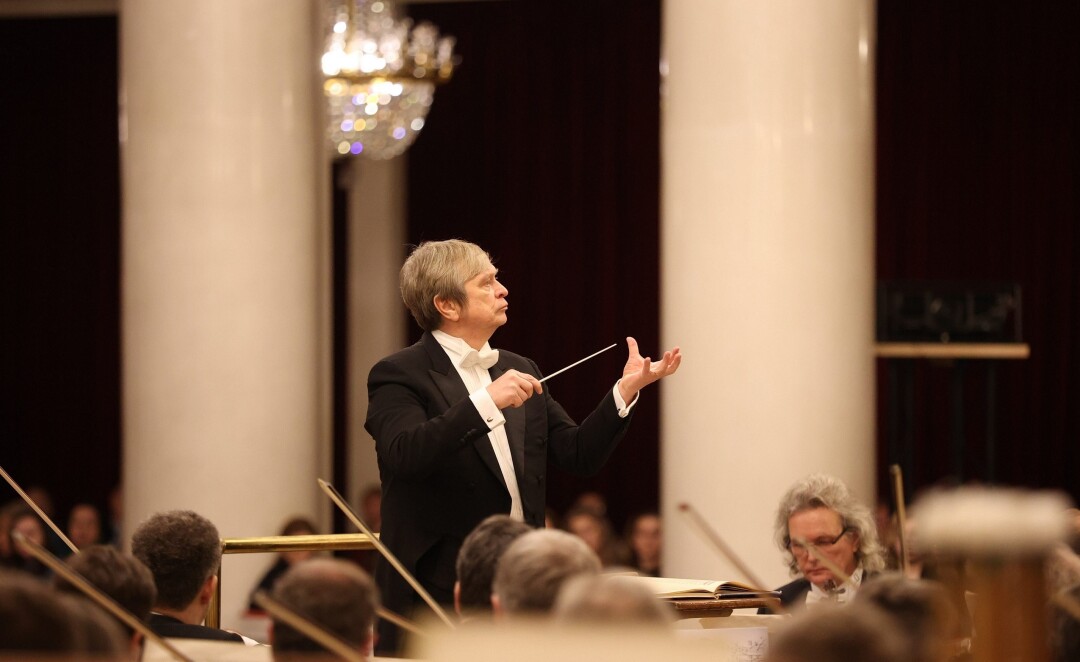 Дирижер Николай Алексеев