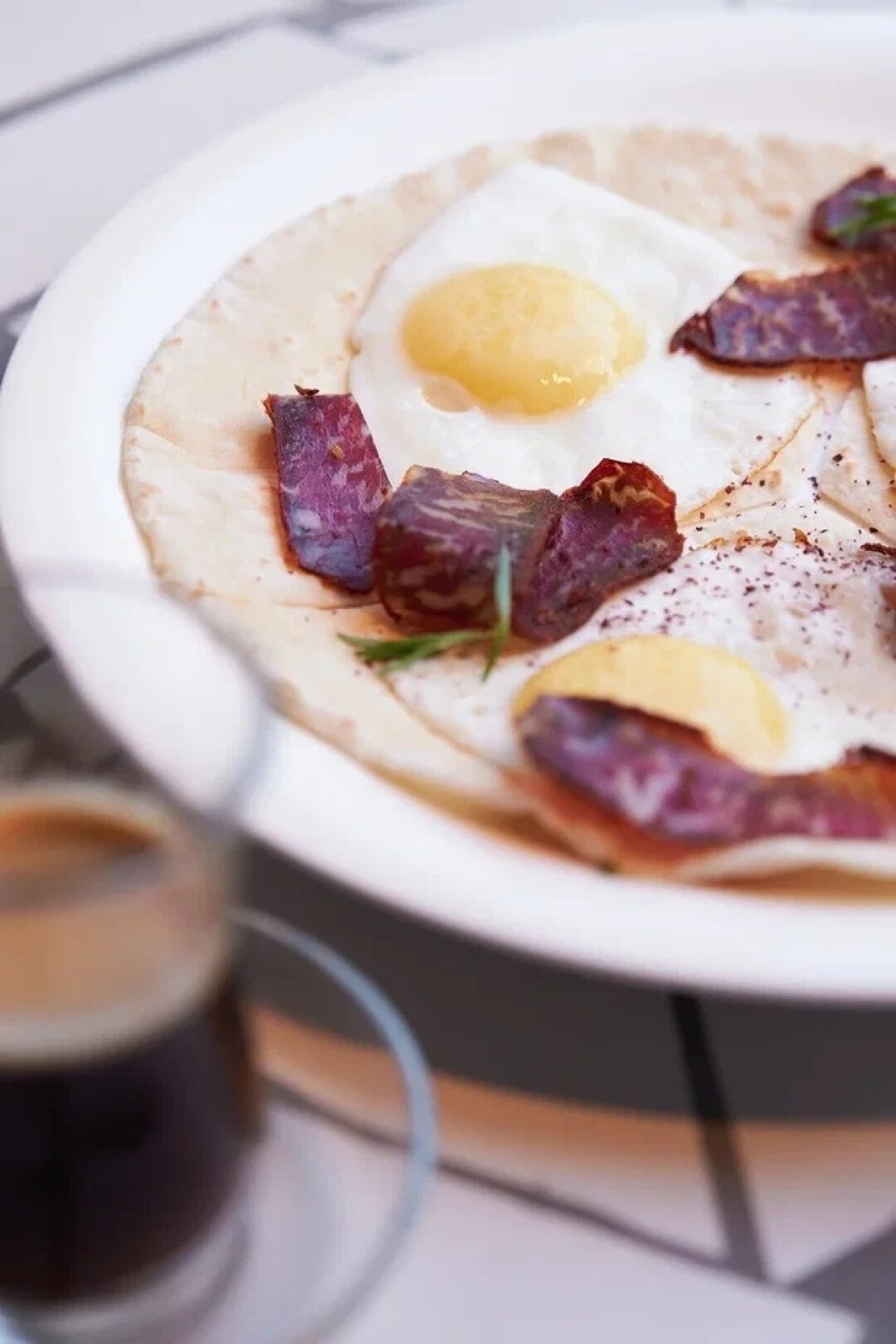 Яичница с бастурмой