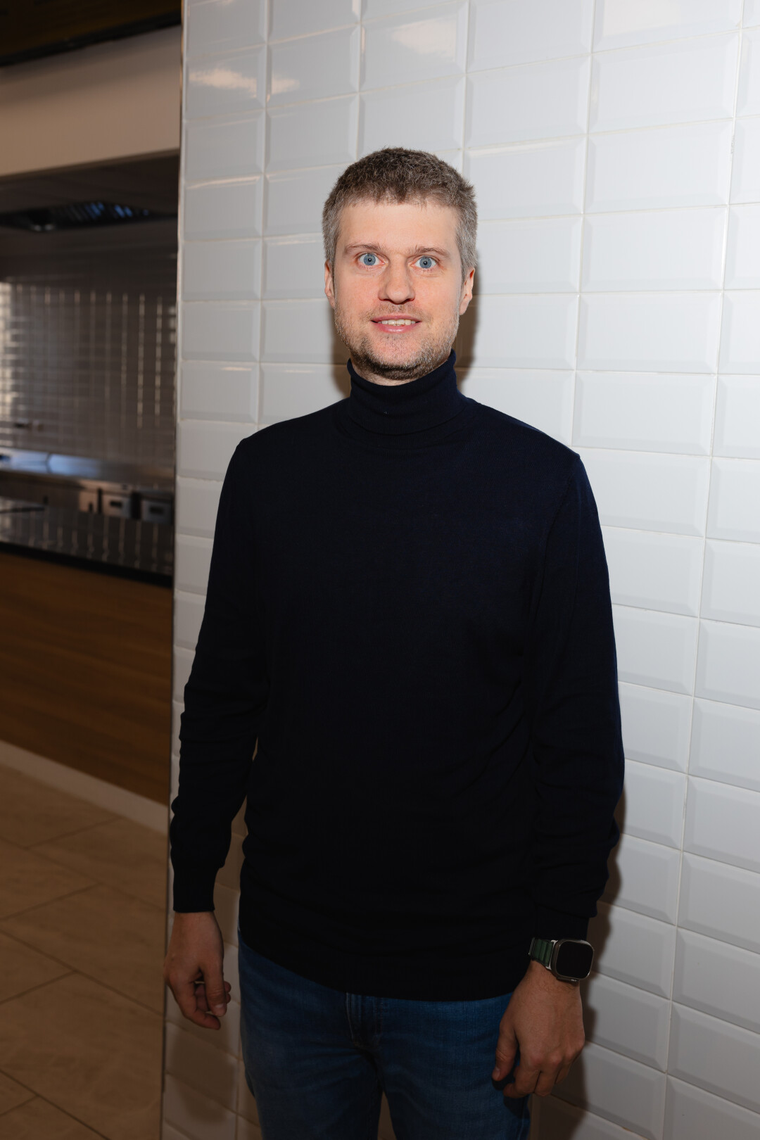 Александр Леденев