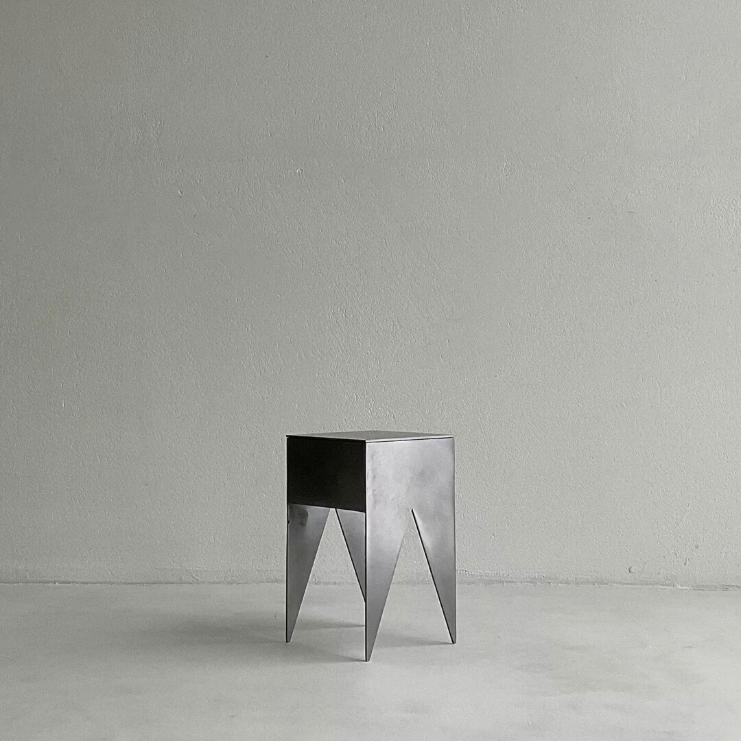 В стальной шкатулке el toro архитектора Наташи Львовой будем хранить бриллианты