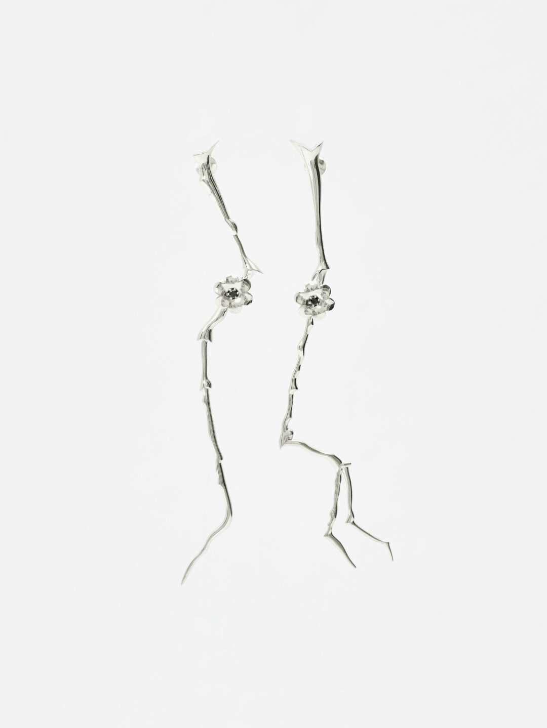 Серьги, Solv, 30 000 руб.