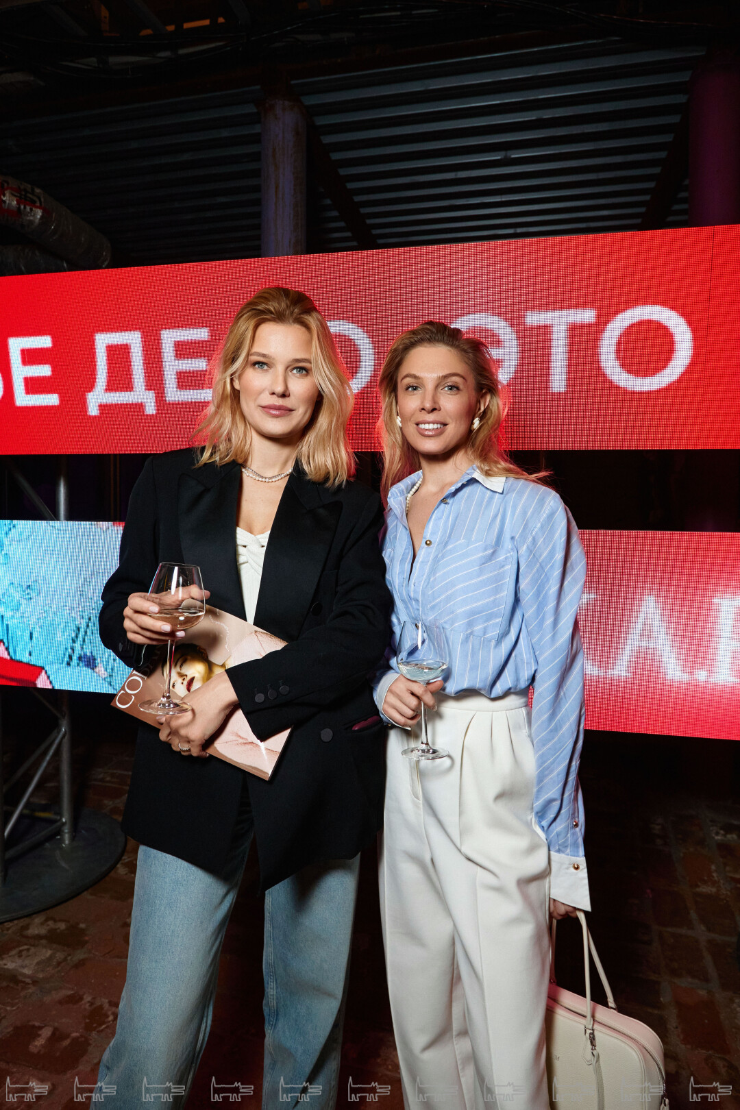 Садия Матросова. с подругой