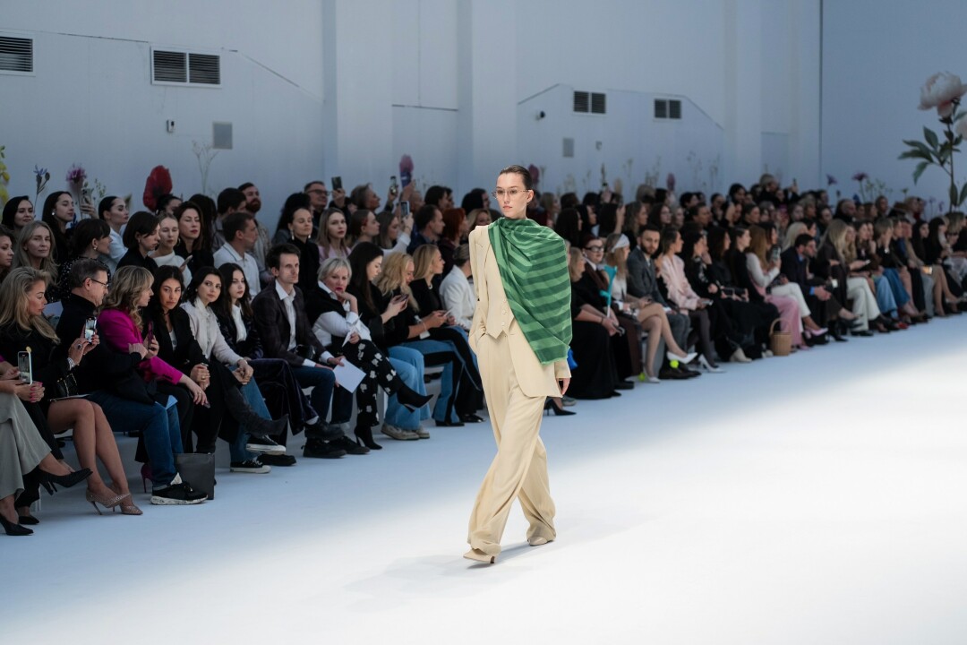 Показ DLT Fashion Show