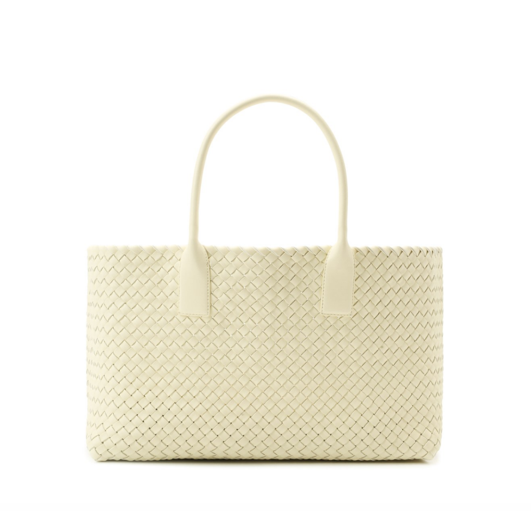 Bottega Veneta, ДЛТ, 599 500 руб.