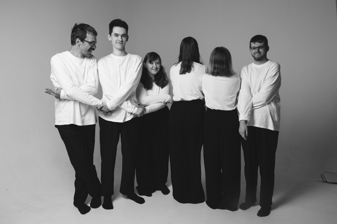 Перформанс «о. Лебединое» танцевальной труппы «Антон тут рядом»