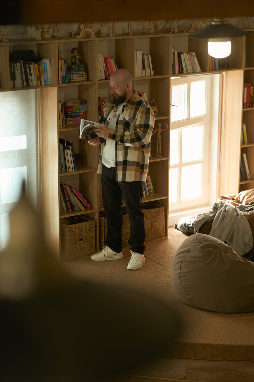 В коворкинг-библиотеке Ex Libris — более 70 тысяч томов, в том числе современной литературы