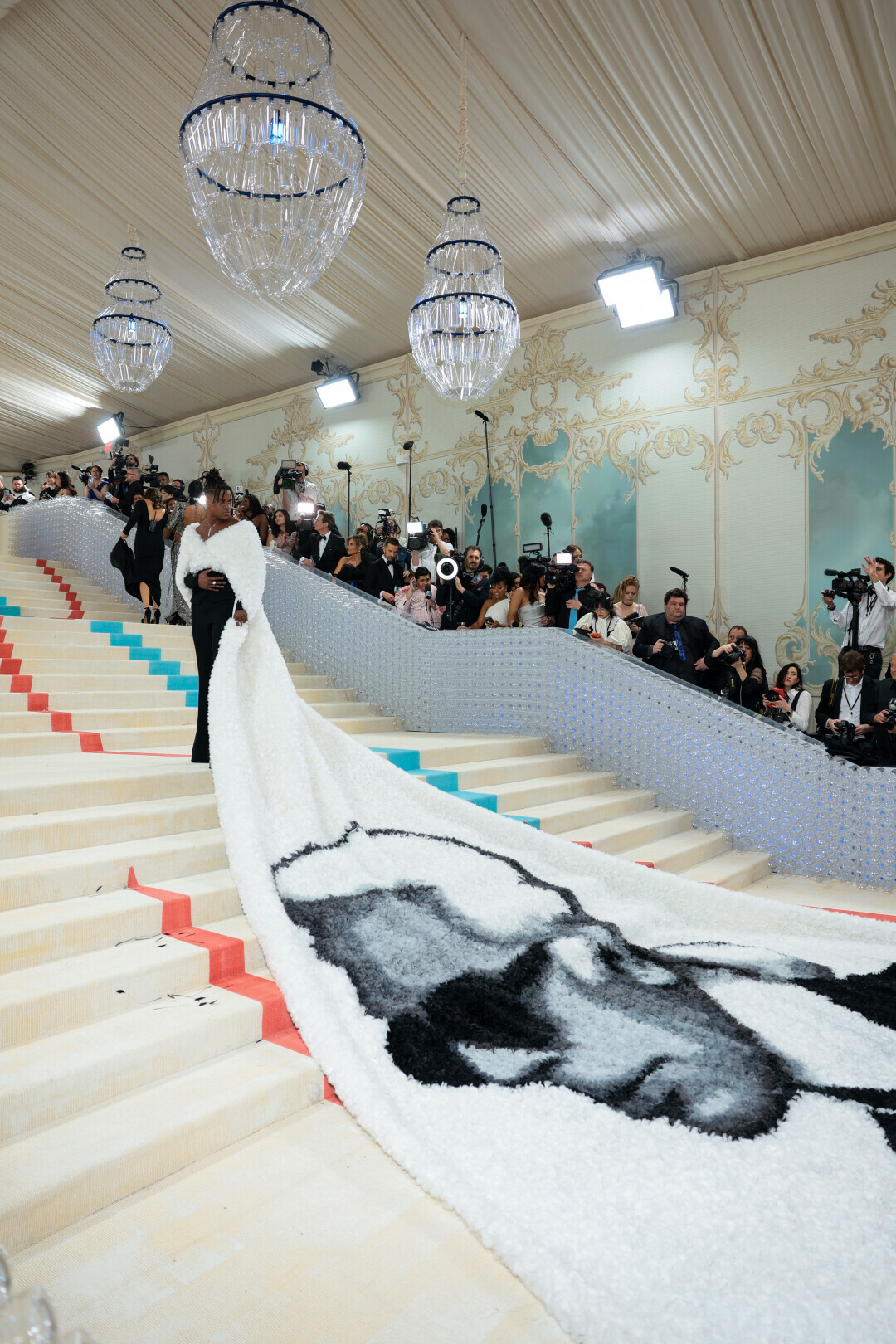 Джереми Поуп в Balmain, 2023