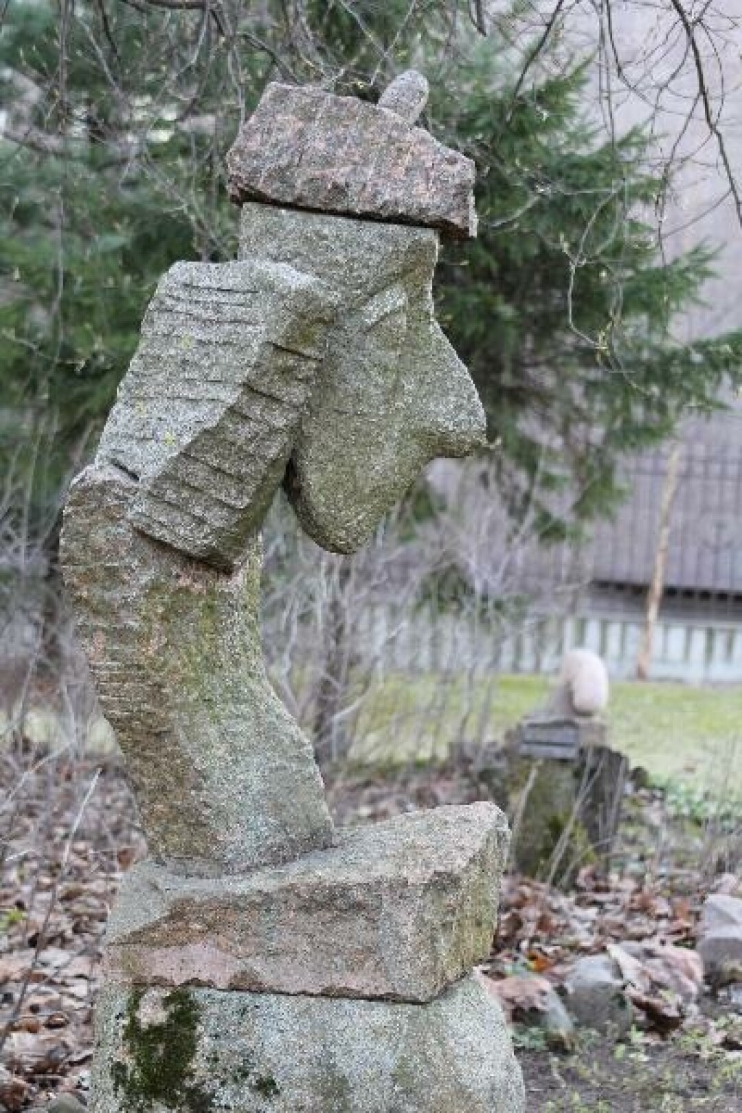 Автопортрет в берете. Лев Сморгон. 1995