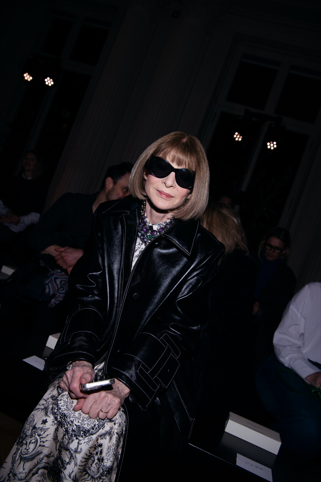 Главный редактор американского издания журнала Vogue Анна Винтур на показе Виктории Бэкхем