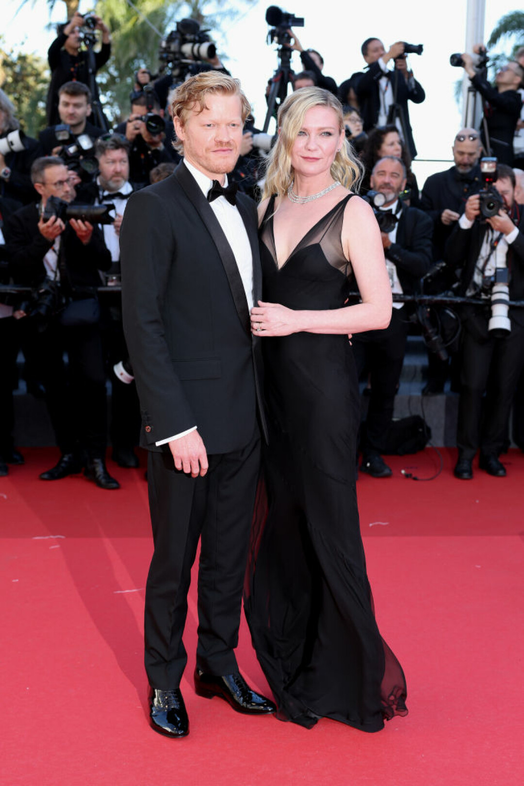 Кирстен Данст в Gucci и Джесси Племонс