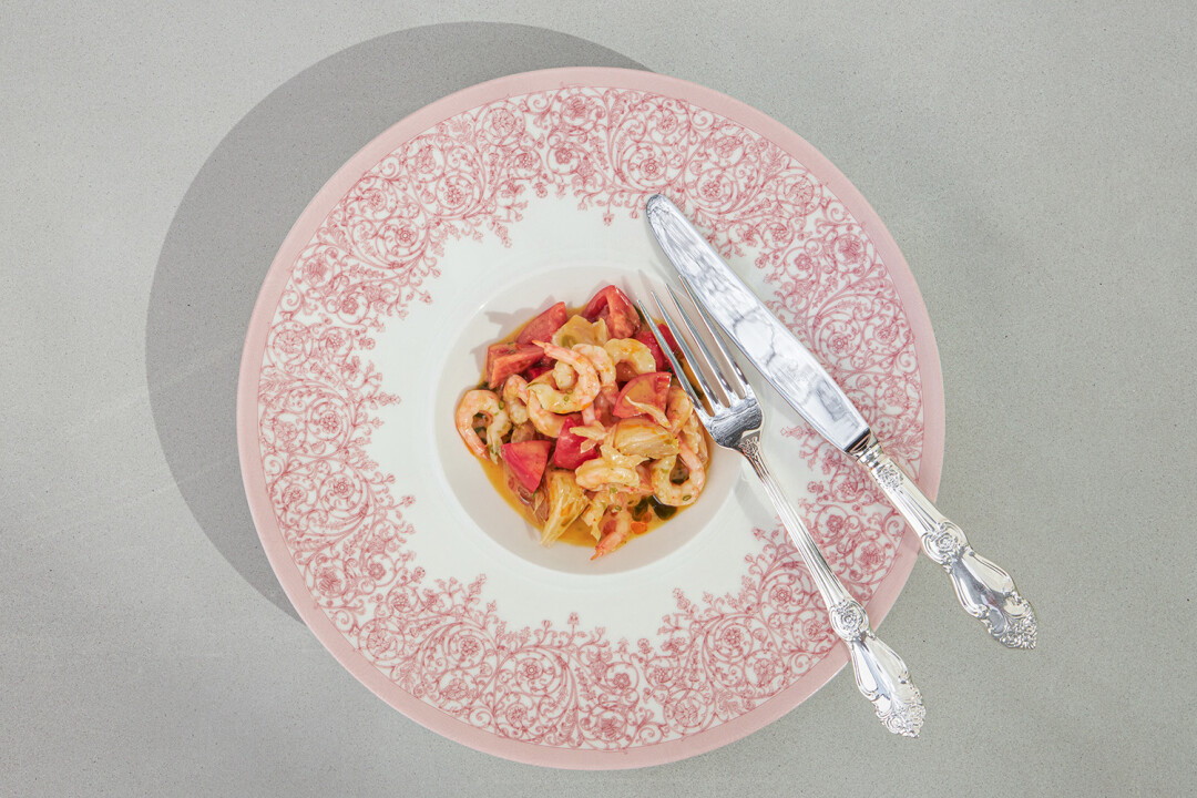 Самое продаваемое блюдо в Futurist — северные креветки с грейпфрутом и соусом из каламанси