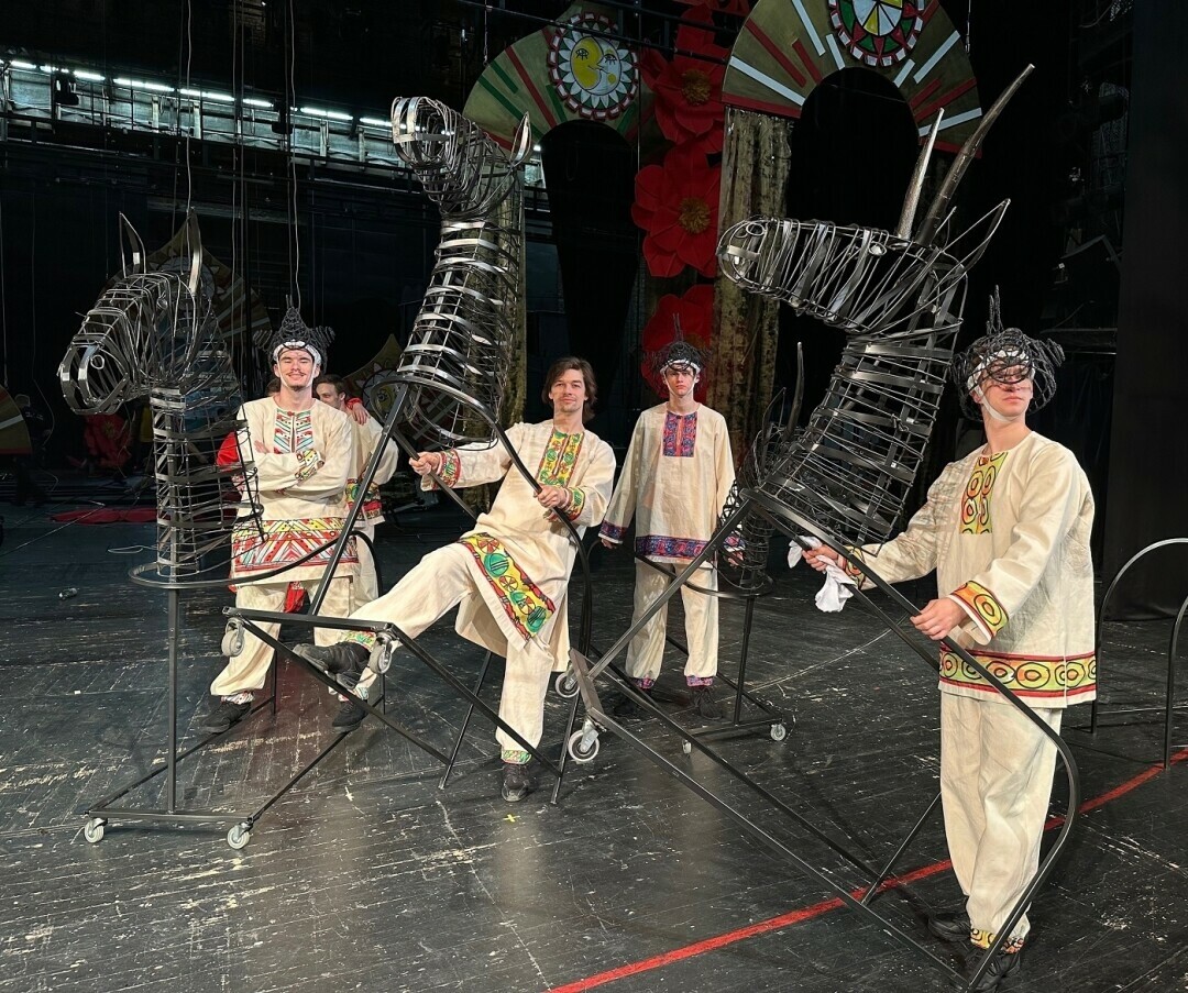 На репетиции спектакля «Золотой петушок»