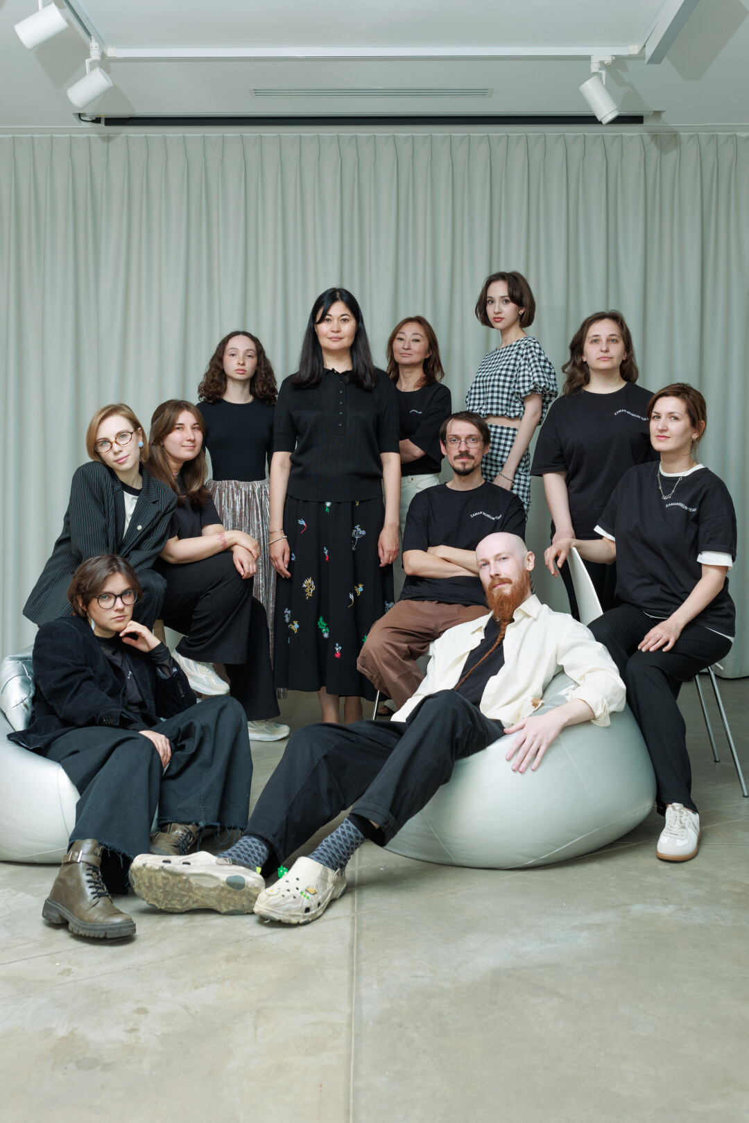 Команда посольства музея современного искусства ZAMAN MUSEUM