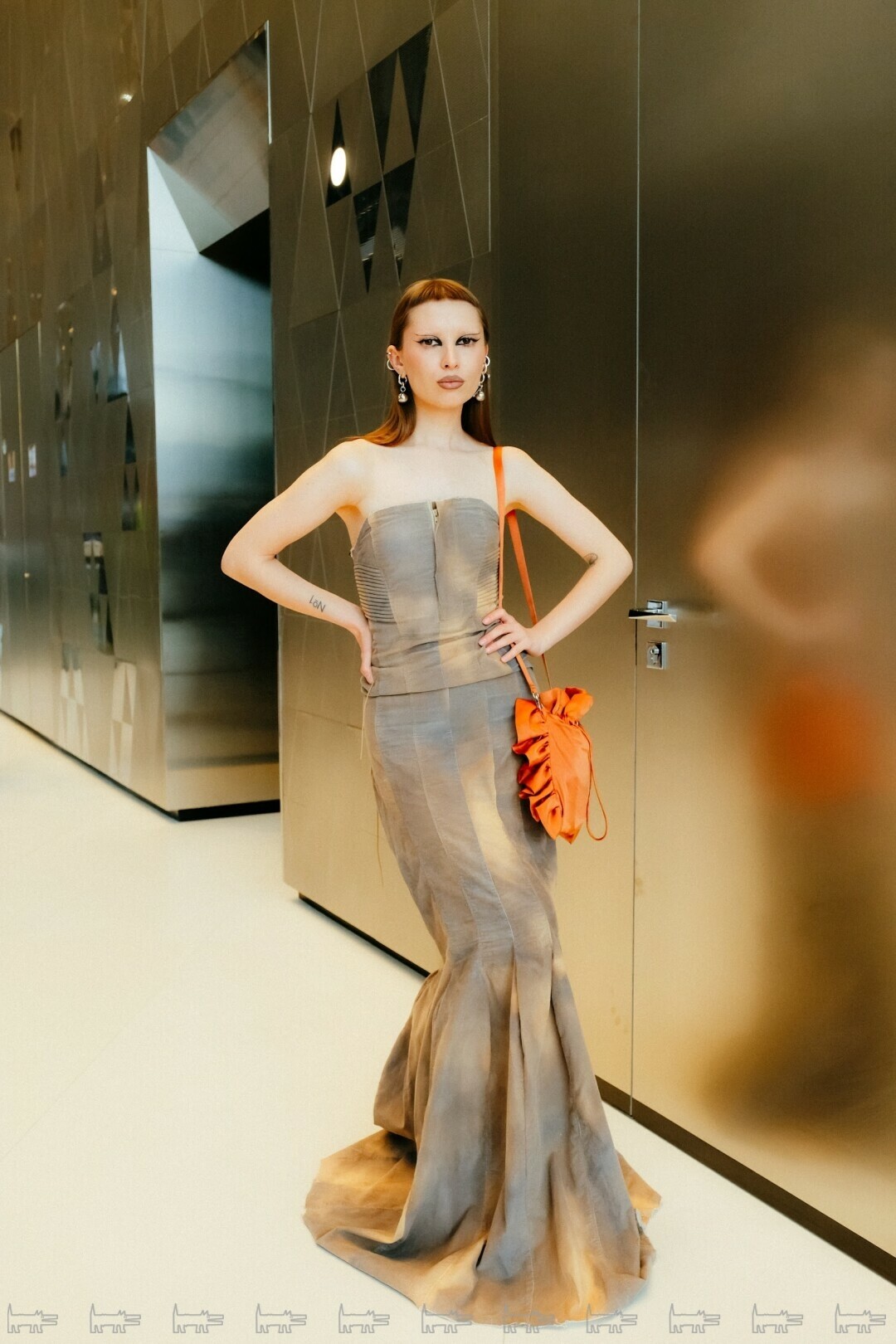 На Марии: тотал лук CLOSIEVE, украшения OMUT