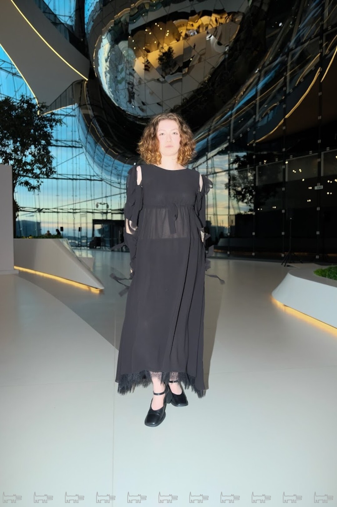 На Екатерине: платье OLA OLA, туфли VAGABOND