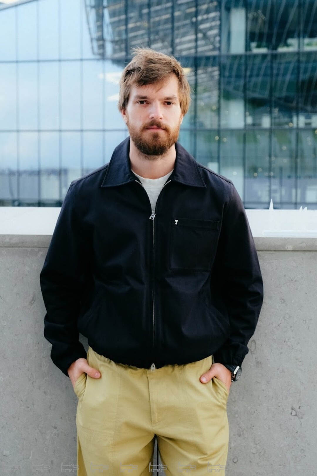 На Никите: бомбер AMI PARIS