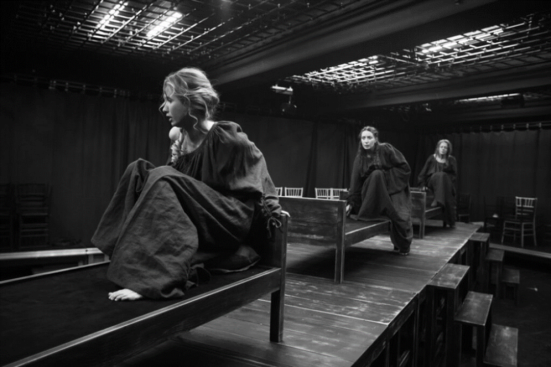 Перформанс «Три сестры»