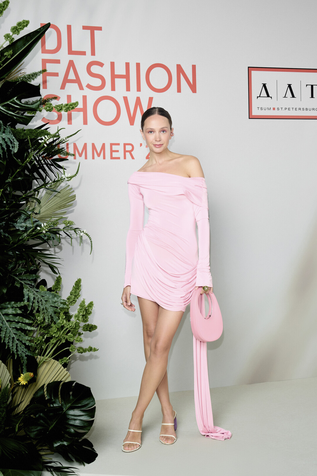 Даша Людная