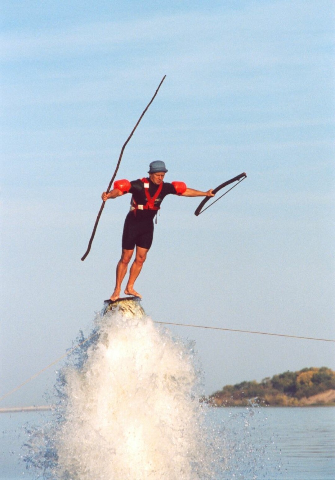 Миша Ле Жень, "Фонтан. Саратов, Волга". 2003 год