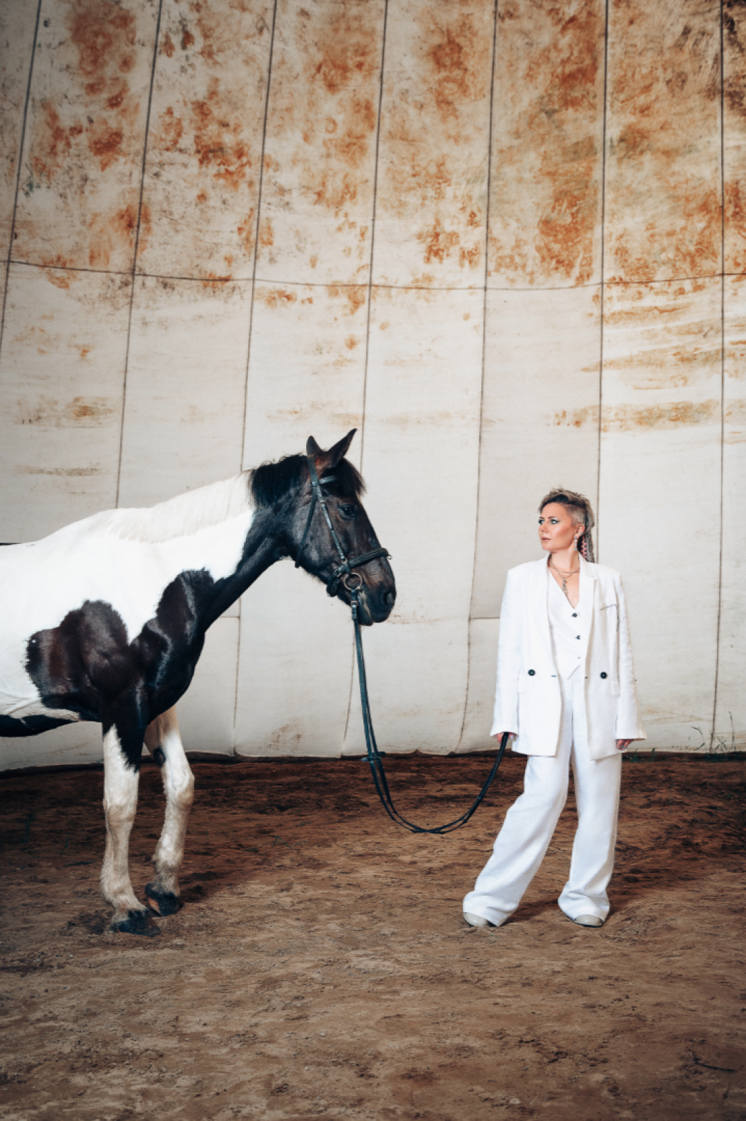 АЛЕКСАНДРА ОНОПКО Ювелирный бренд Amadina Glass Костюм-тройка A.CLEO