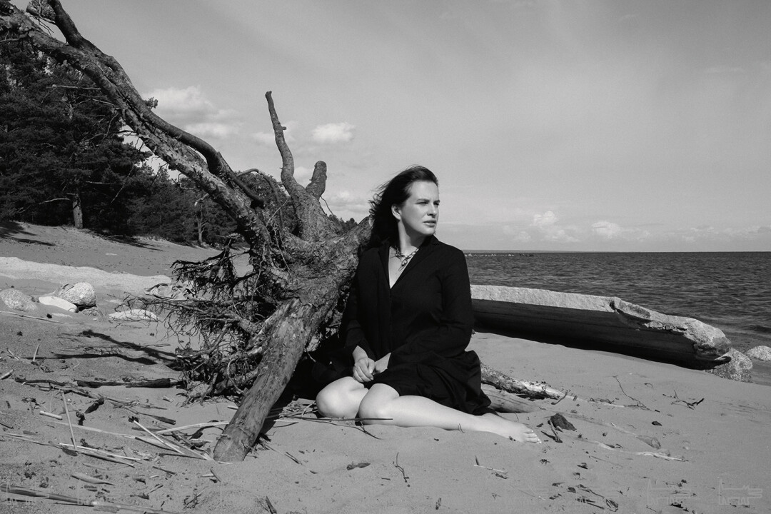 Наталья Бехтерева на берегу Финского залива