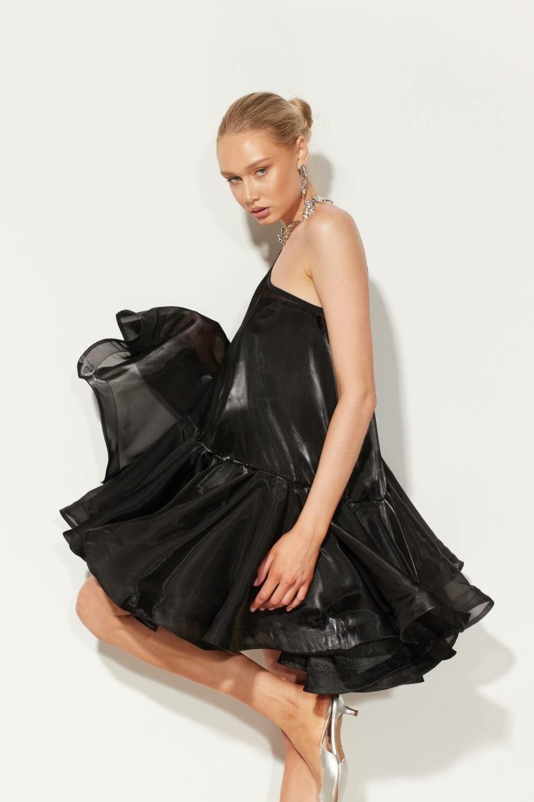 Платье-трансформер с воланами