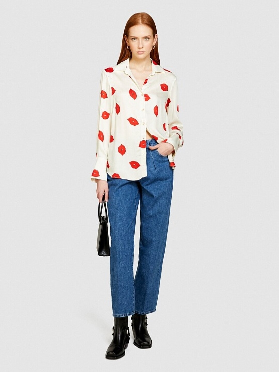 Sisley, 7 690 руб.