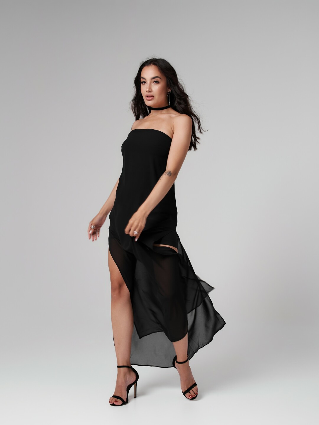 Альби в платье Love Republic