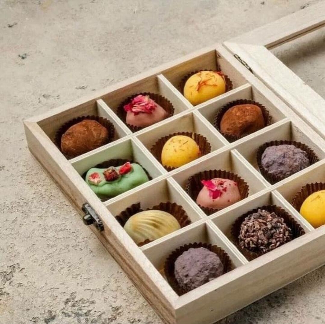 Шоколадные конфеты ручной работы (100 руб. за штуку)