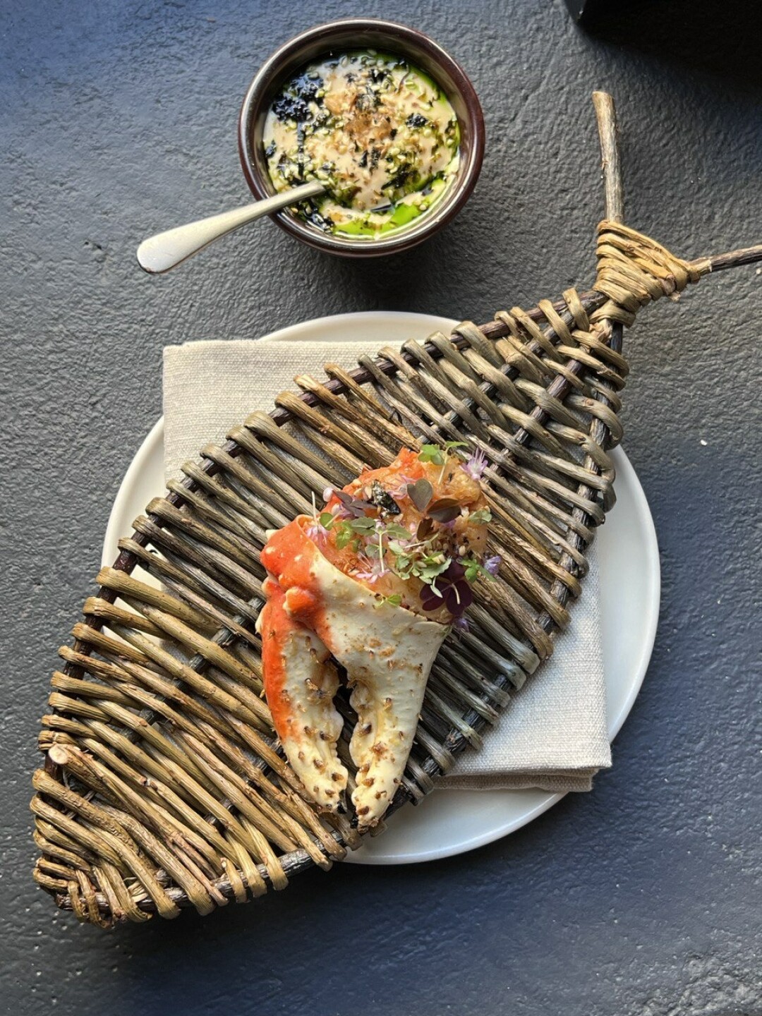 Кулак краба с соусом юдзу