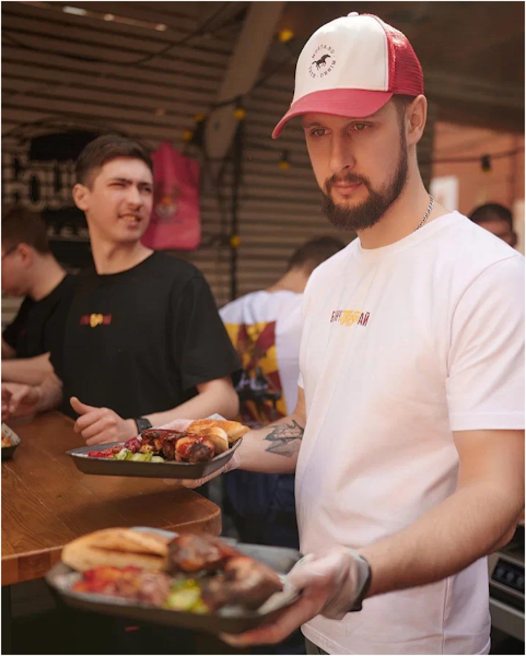 Вечеринка в честь восьмилетия Smoky Dog