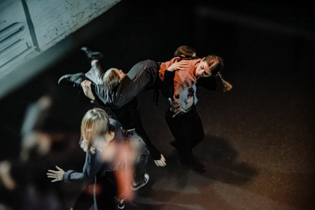 Танцевальный перформанс {NOW}