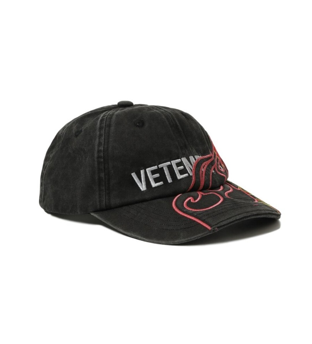 Vetements, ДЛТ, 69 300 руб.