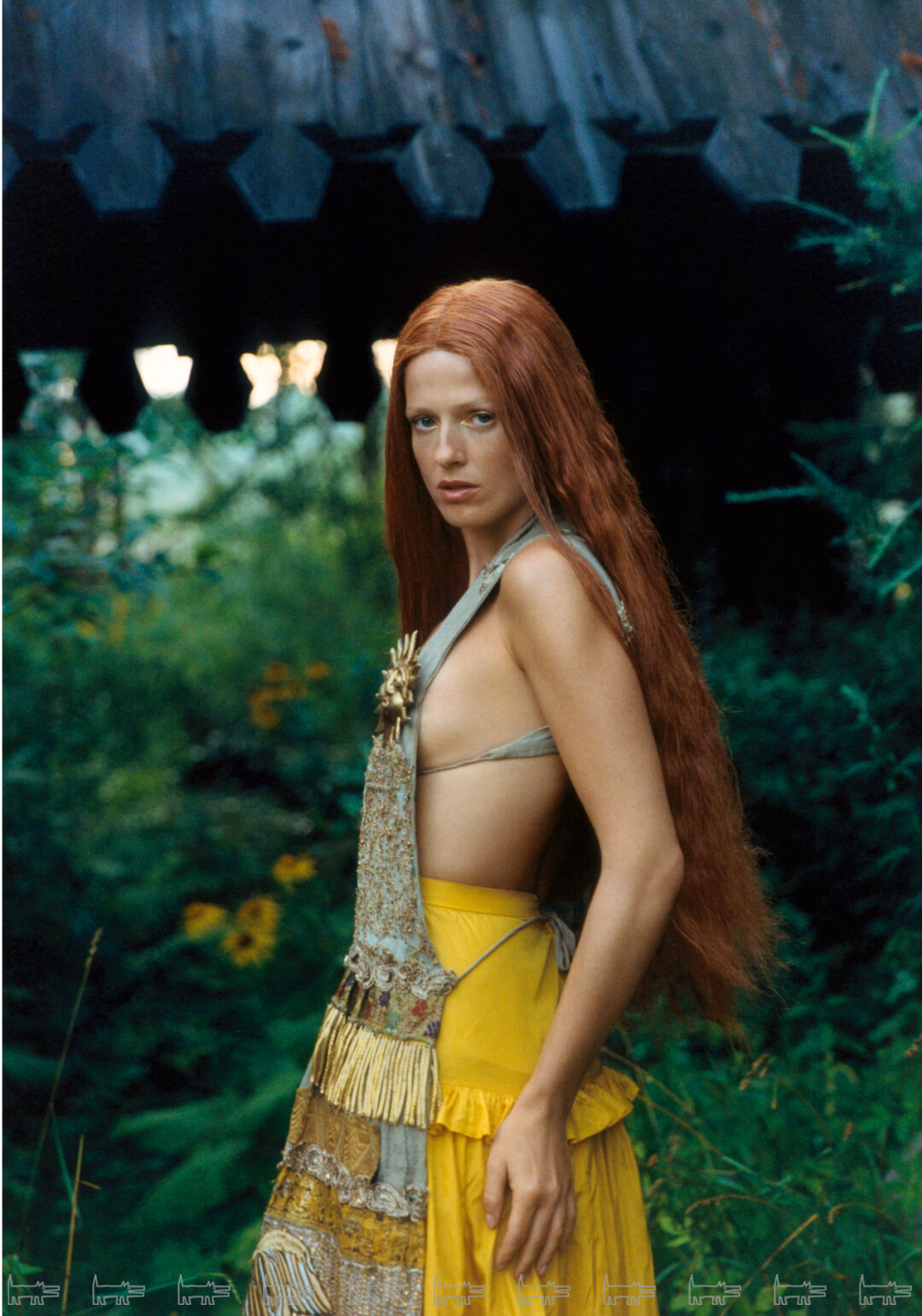 На Софье: передник из коллекции НАДЕЖДЫ ВАСИЛЬЕВОЙ, винтажная юбка из «Русской коллекции» (1976) YVES SAINT LAURENT