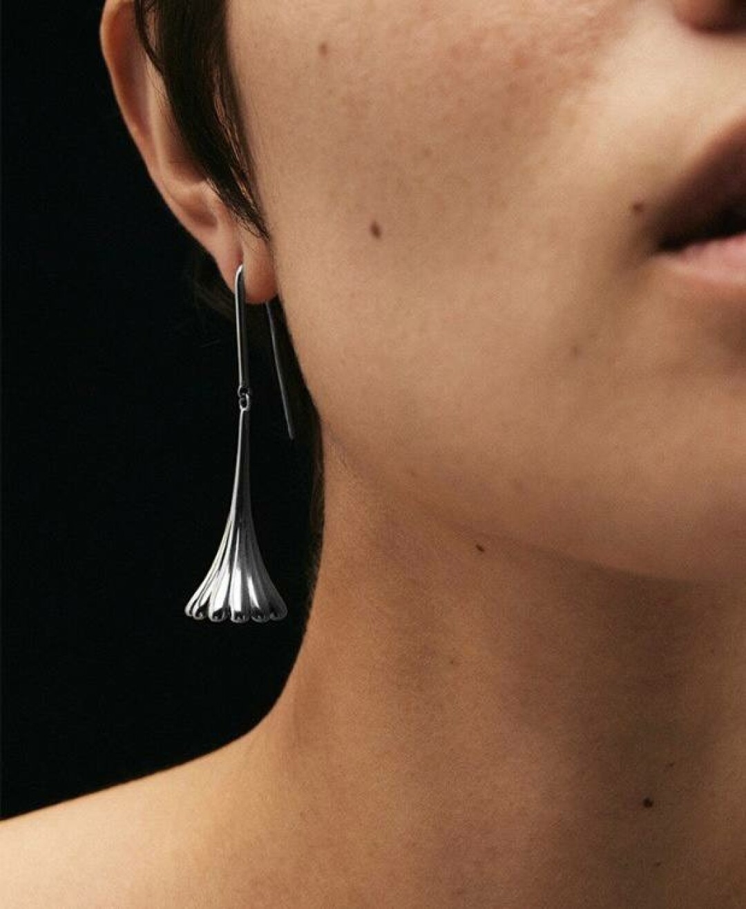 Avgvst, 16 800 руб.