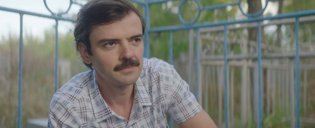 Антон Лапенко, кадр из фильма «Тополиный пух»