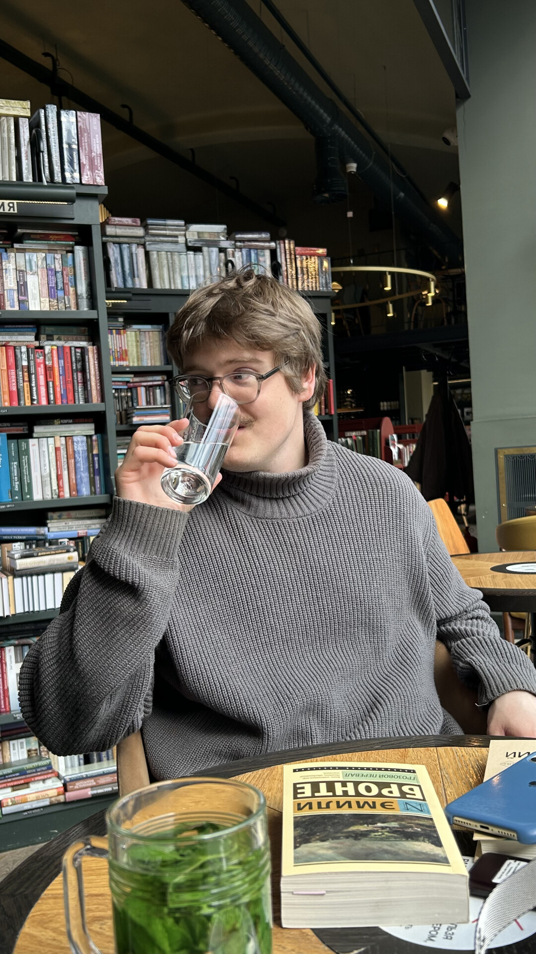 Кирилл Алдобаев в «Подписных изданиях»