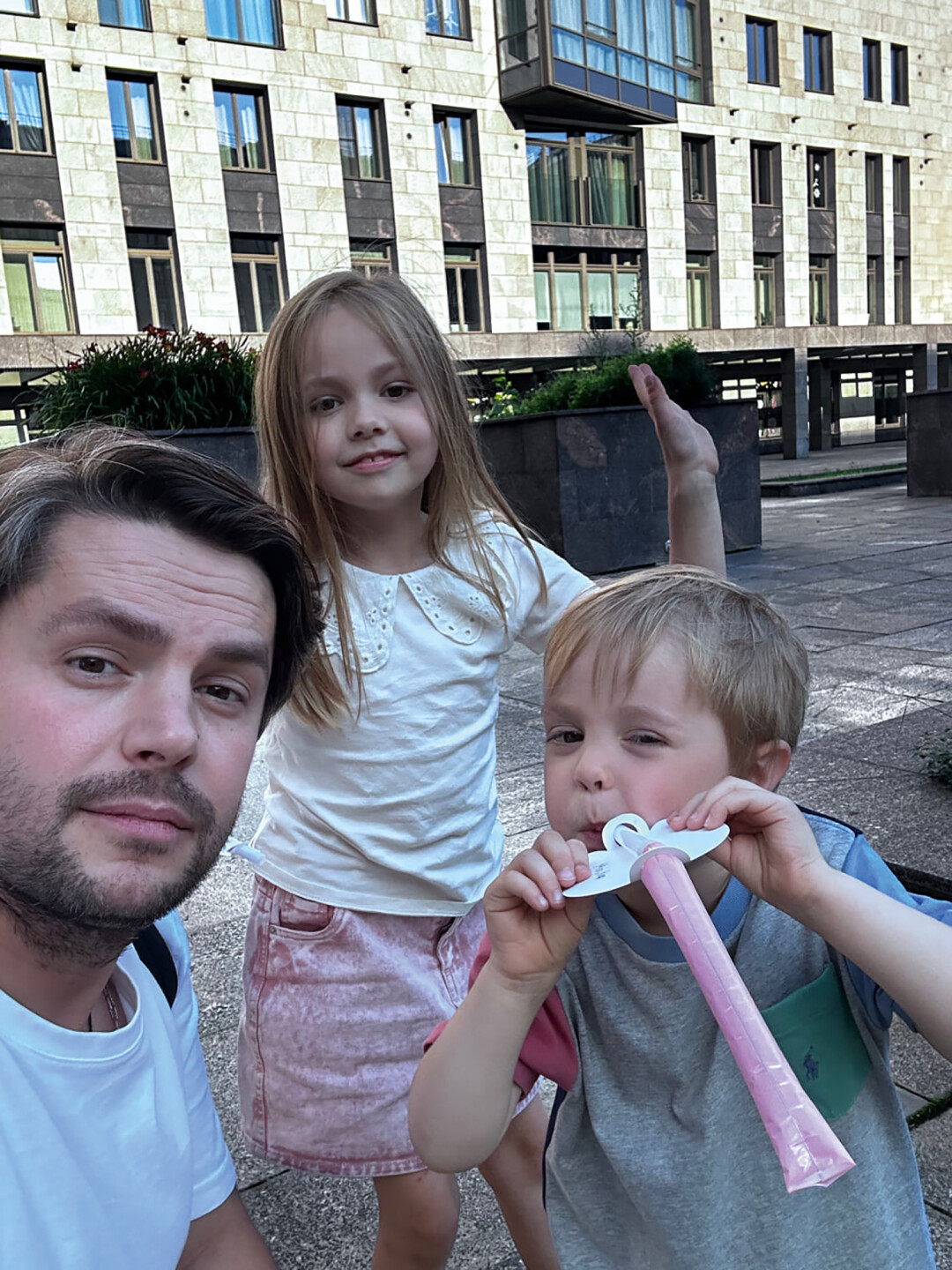 Михаил, Маруся, 7 лет, Миша, 4 года