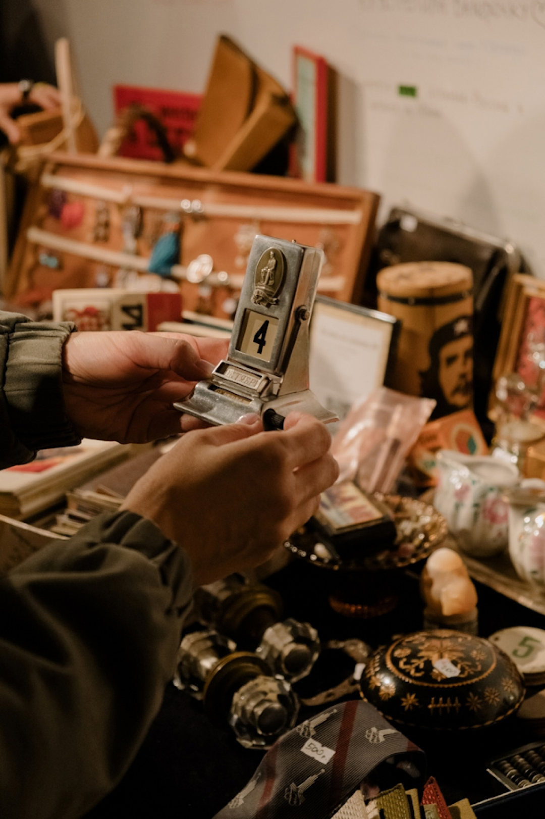 Лекция «Блошиный рынок: антиквариат, винтаж, искусство»