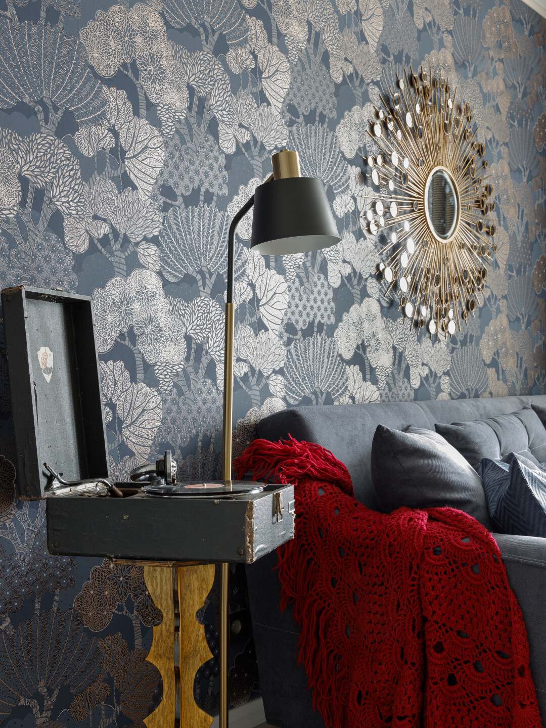 Старинный виниловый проигрыватель