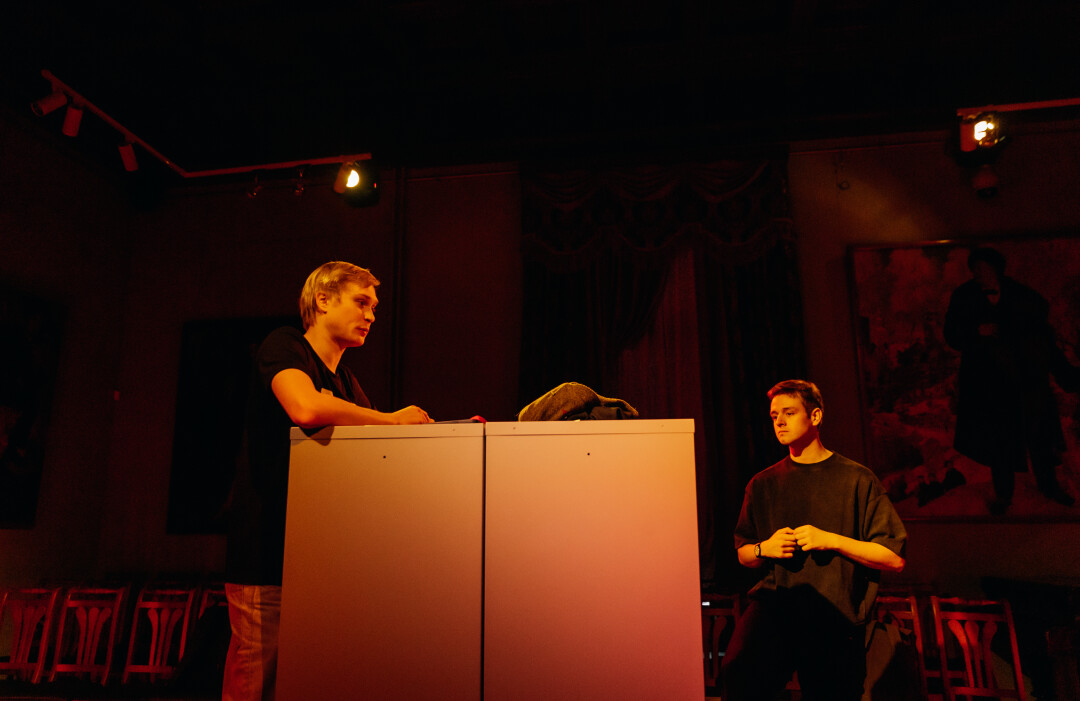 Актеры Иван Капорин и Максим Сапранов