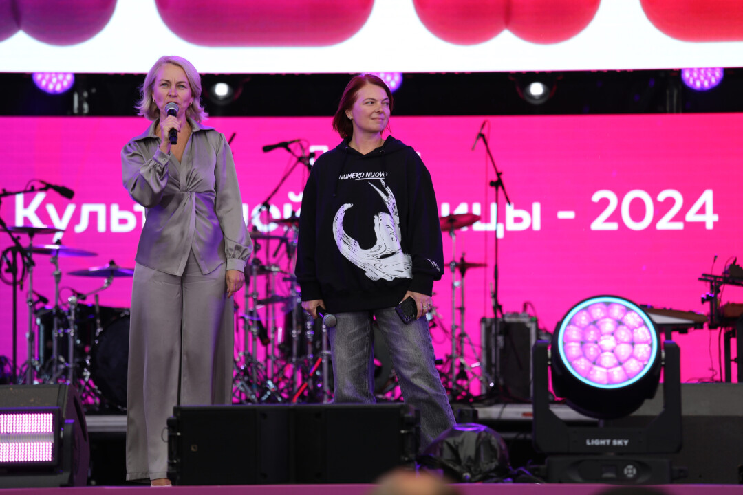 Светлана Гуляева и Илона Лапшина