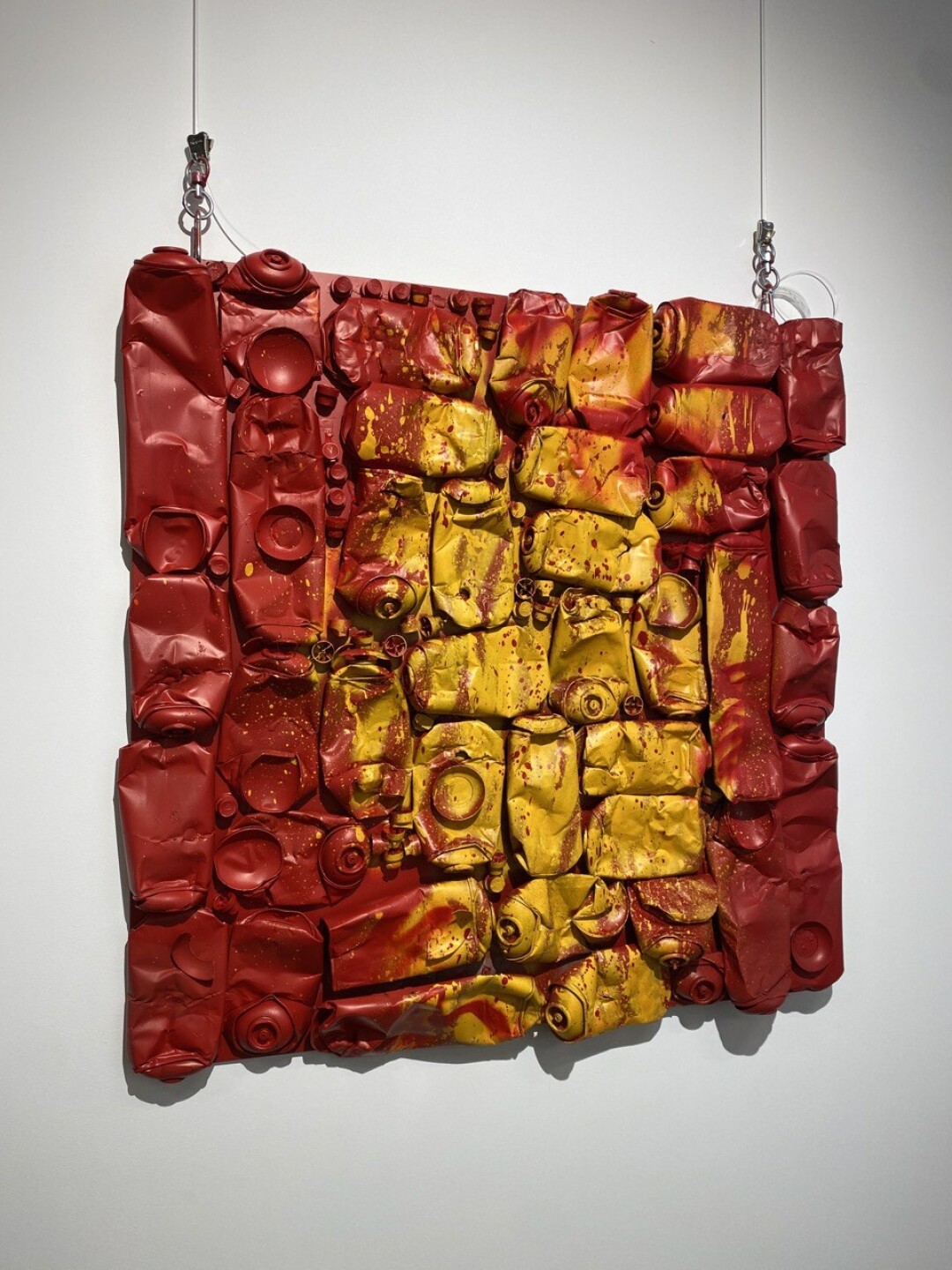 Работа Ивана Кроса для выставки «Из пещеры»