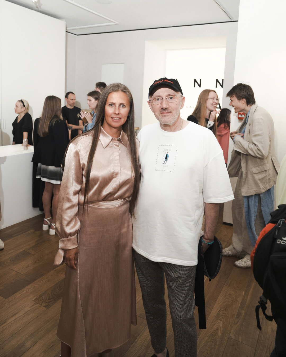 Анна Нова, Реваз Жвания