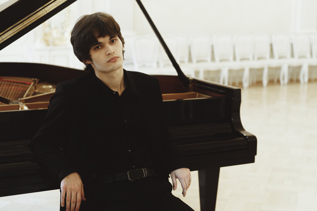 Илья Попоян