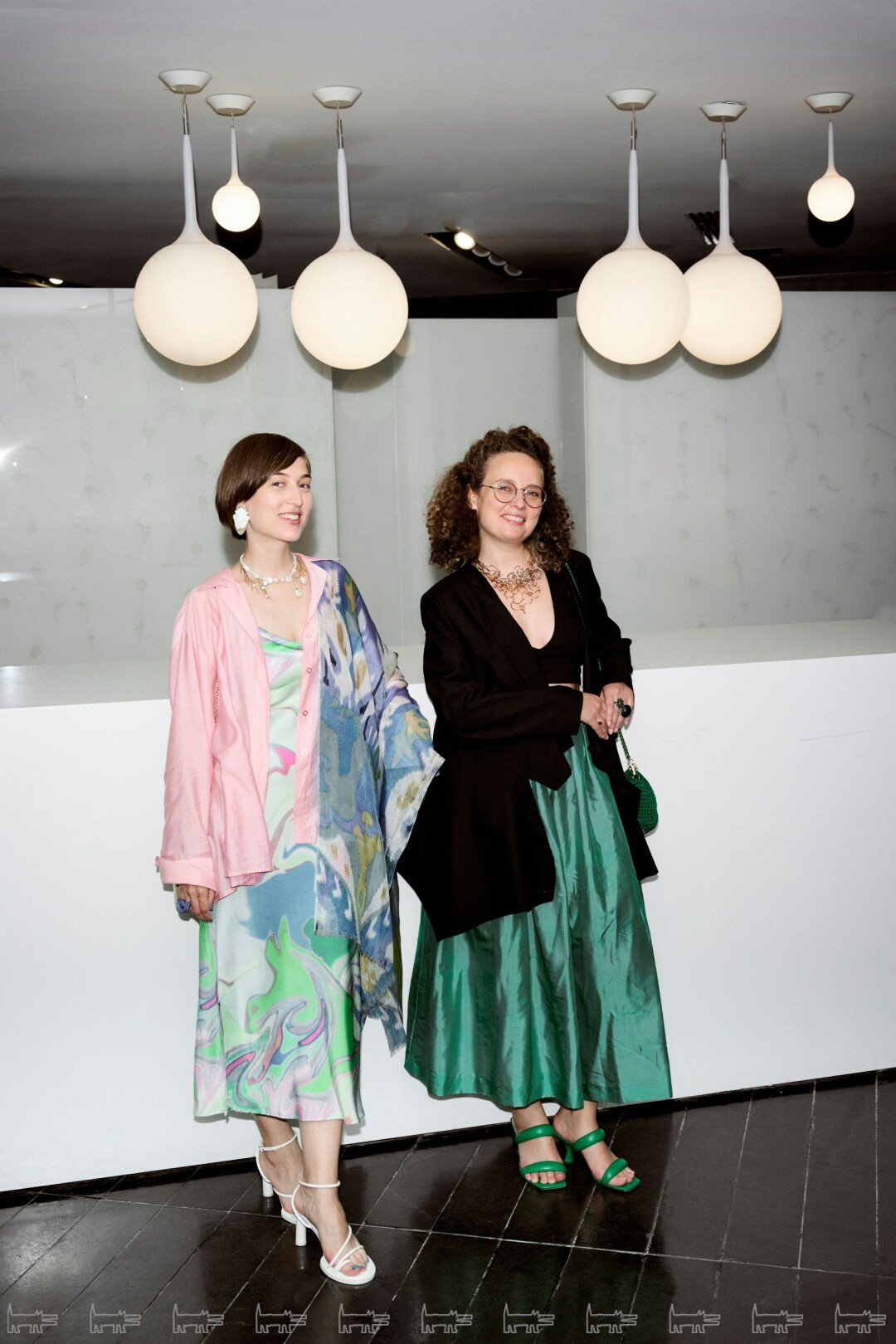 Тамила Хлебникова, Елена Крылова