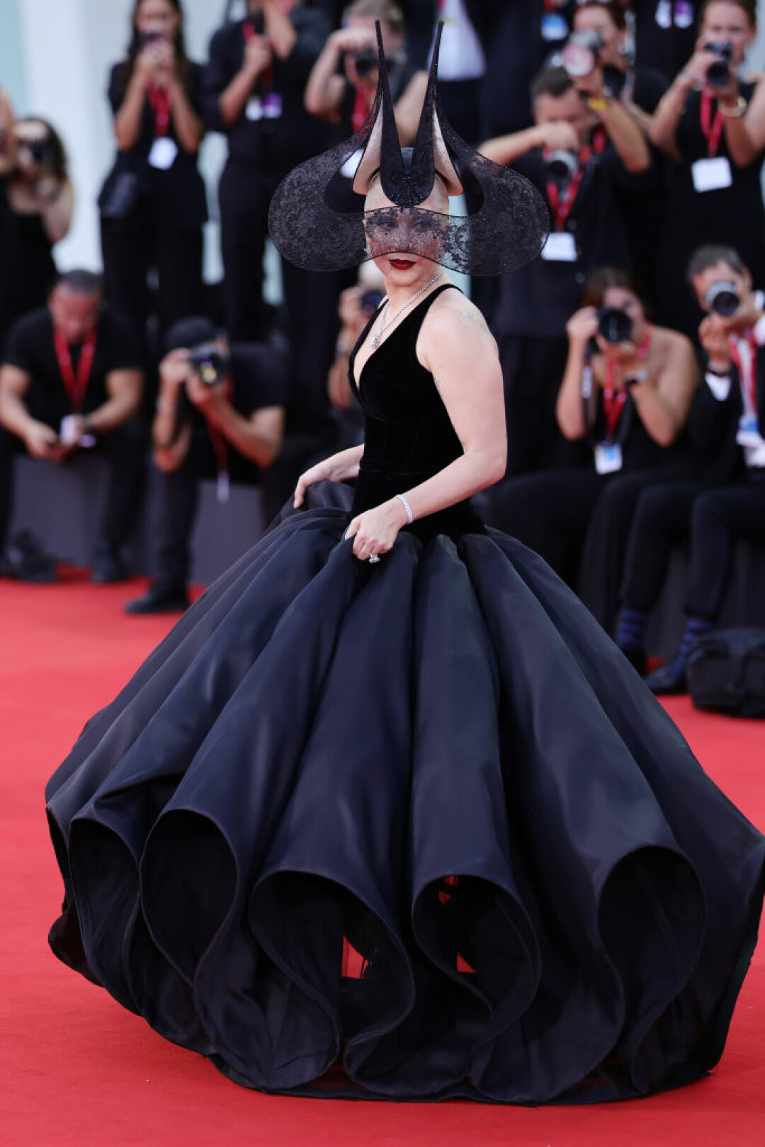 Леди Гага в Dior Haute Couture