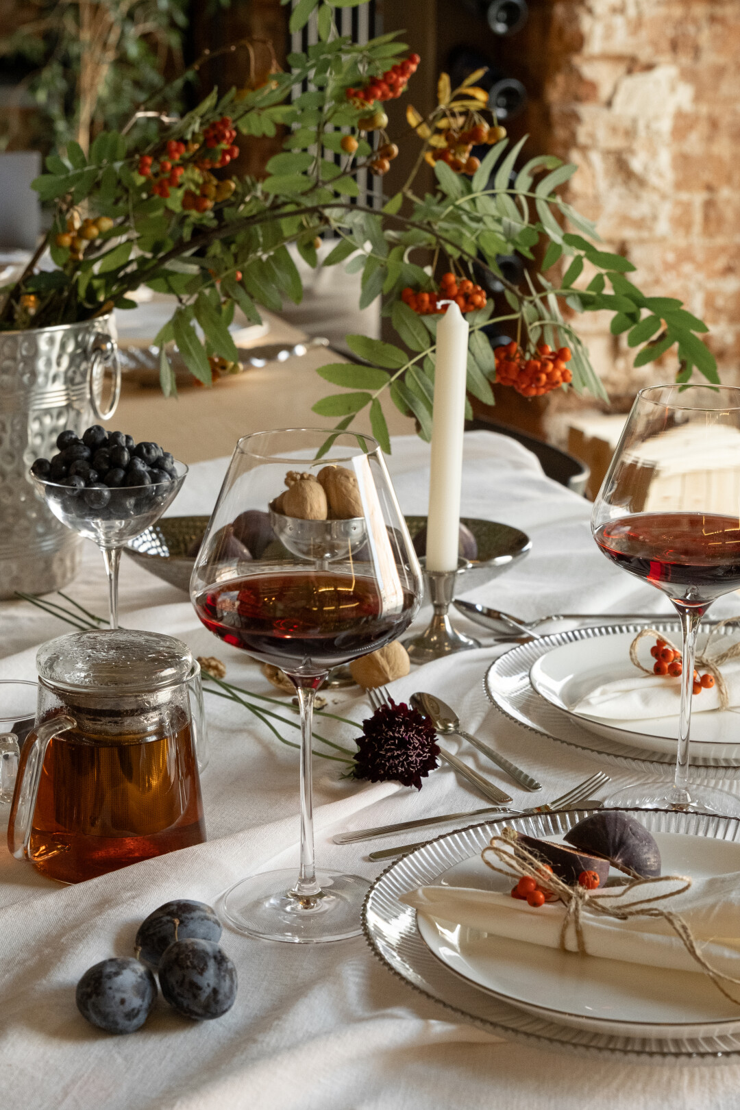 Скатерть и текстильные салфетки Dom Bureau